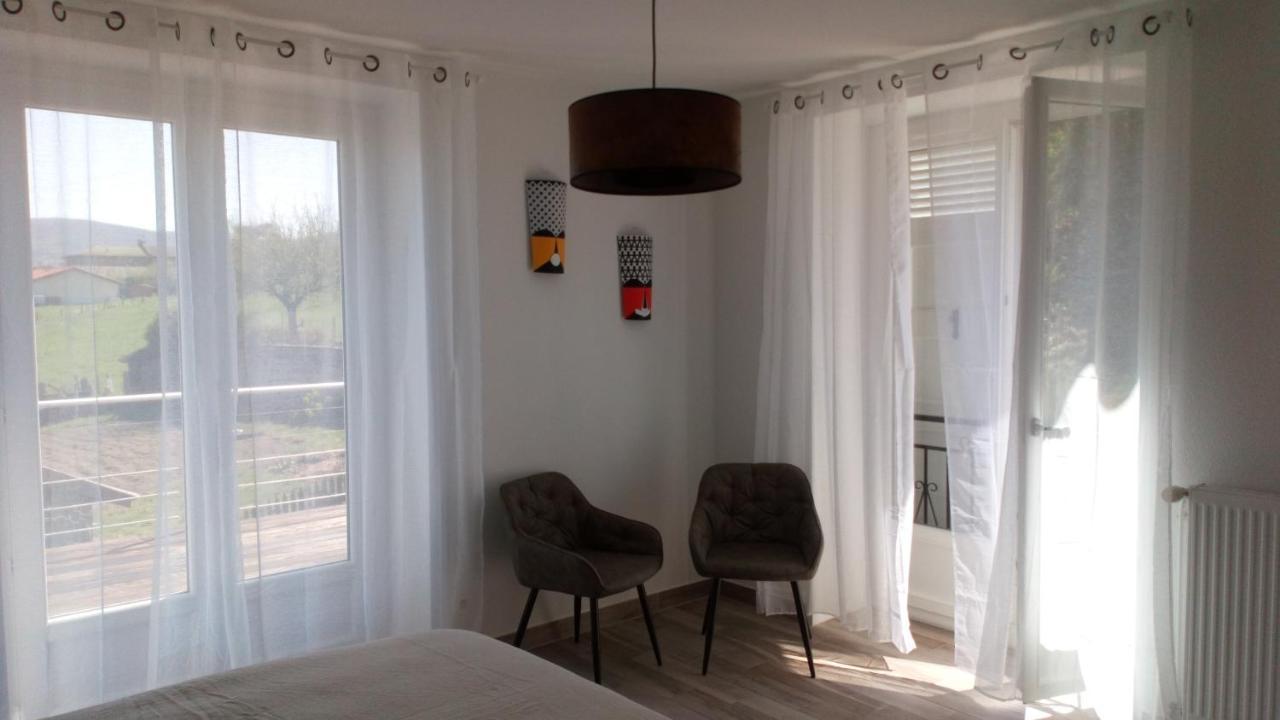 Detour En Beaujolais Bed & Breakfast Les Ardillats Exterior photo